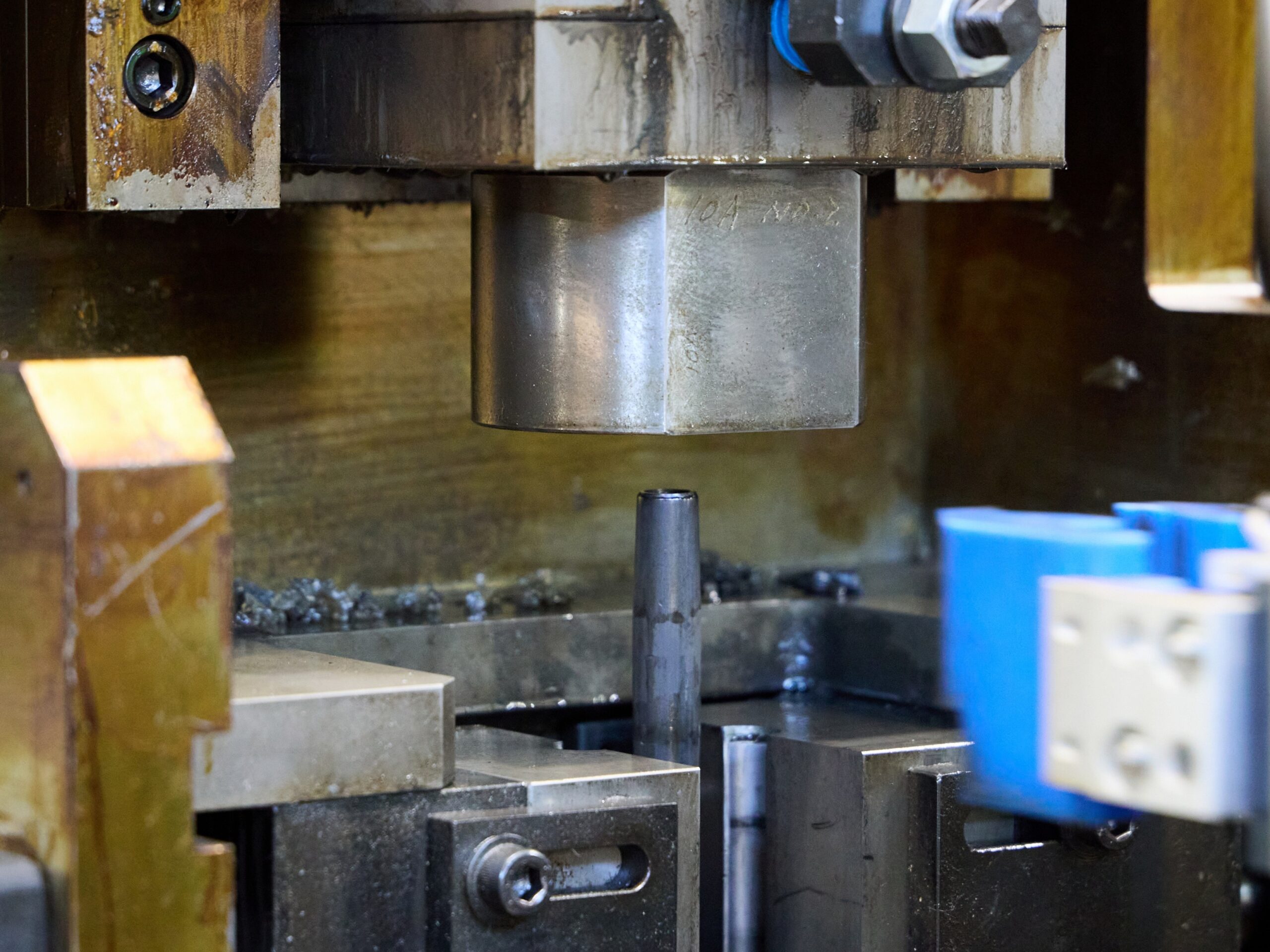 パイプ加工+ねじ加工の社内一貫生産