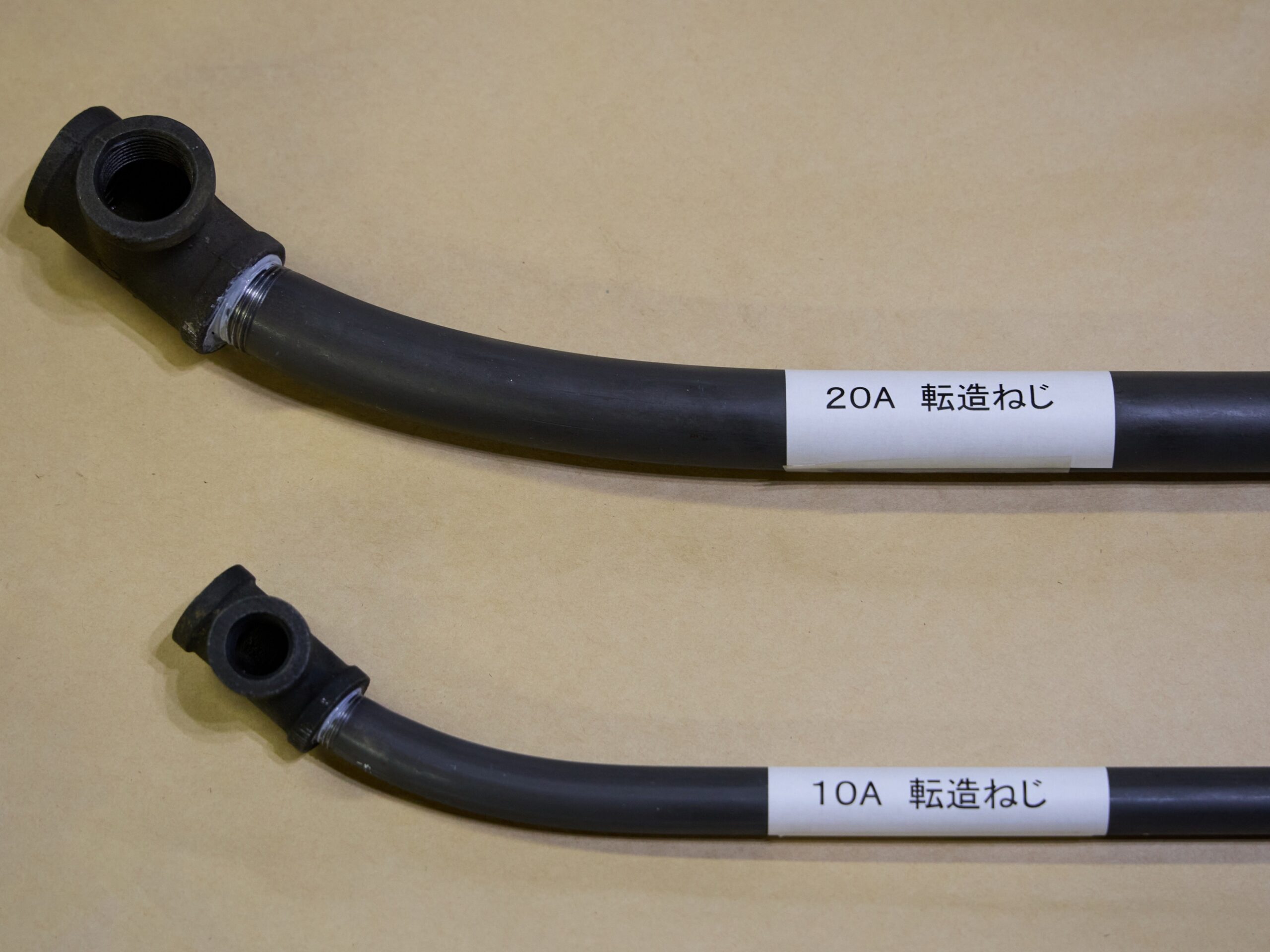 ねじ部強度が母材より高く、接合部での破壊を回避する転造ねじ